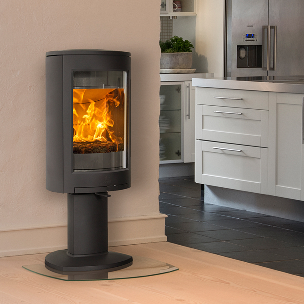 Jotul F363 Advance Wood Burning Stove in black