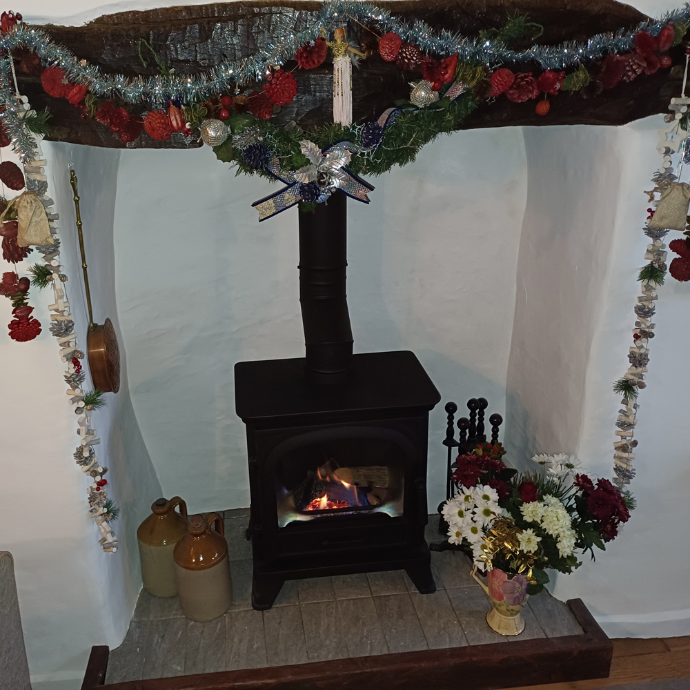 Penman Collection Avebury Gas Stove